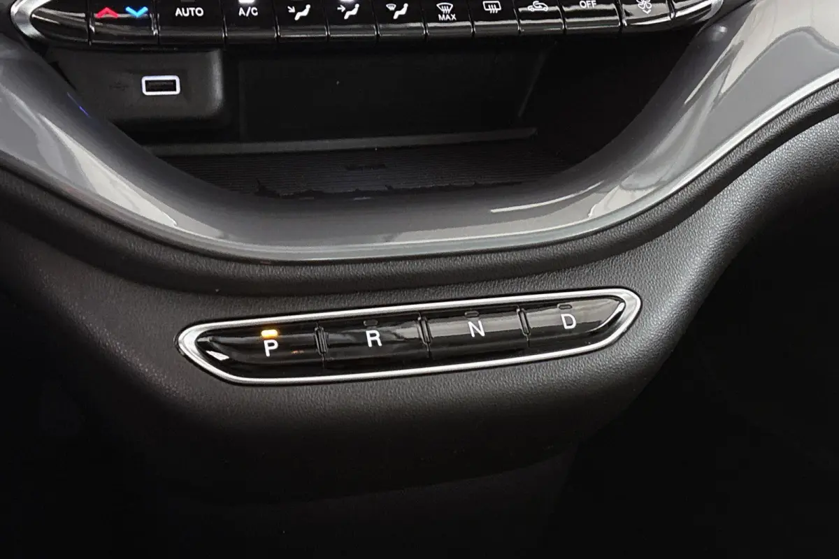 La Prima 42 kWh Pano Leder Stoelverwarming JBL Camera Apple CarPlay
