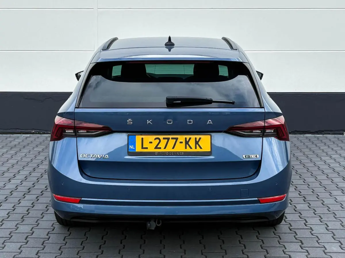 1.0 e-TSI DSG 110pk Business Edition | Adaptive cruise | Stoelverwarming | Trekhaak