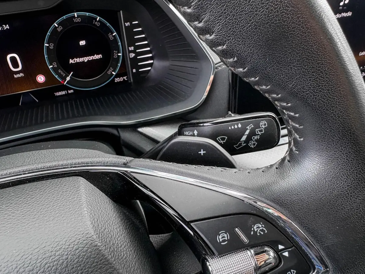 1.0 e-TSI DSG 110pk Business Edition | Adaptive cruise | Stoelverwarming | Trekhaak
