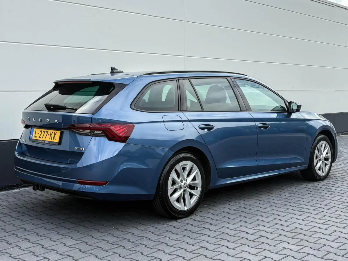 1.0 e-TSI DSG 110pk Business Edition | Adaptive cruise | Stoelverwarming | Trekhaak
