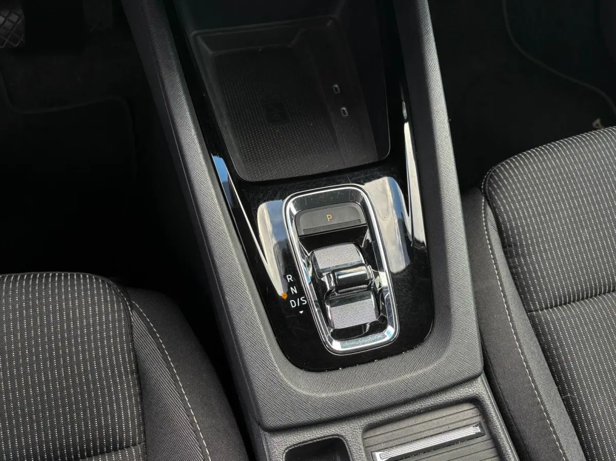 1.0 e-TSI DSG 110pk Business Edition | Adaptive cruise | Stoelverwarming | Trekhaak