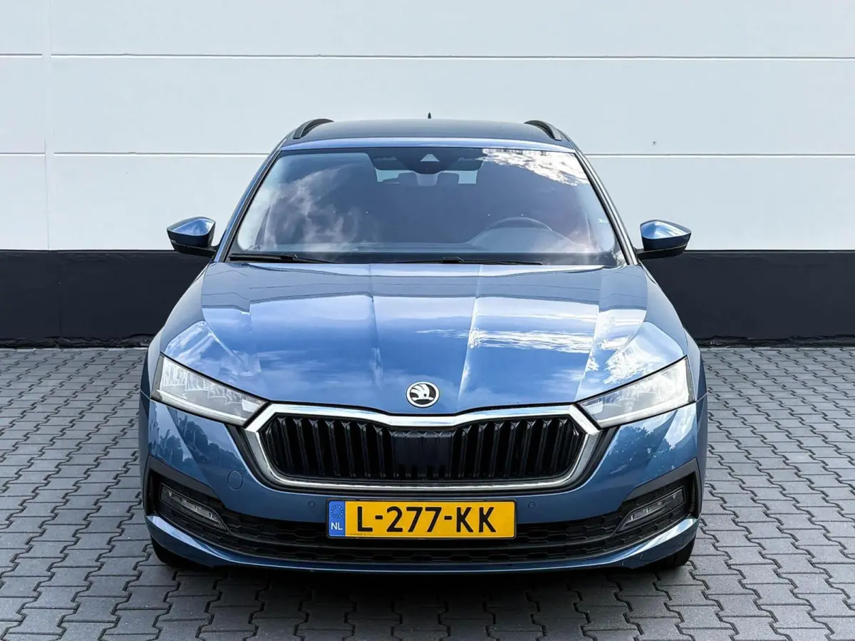 1.0 e-TSI DSG 110pk Business Edition | Adaptive cruise | Stoelverwarming | Trekhaak