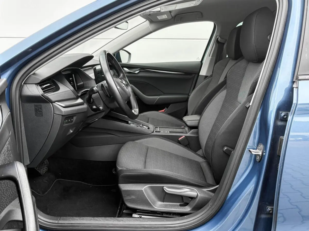 1.0 e-TSI DSG 110pk Business Edition | Adaptive cruise | Stoelverwarming | Trekhaak