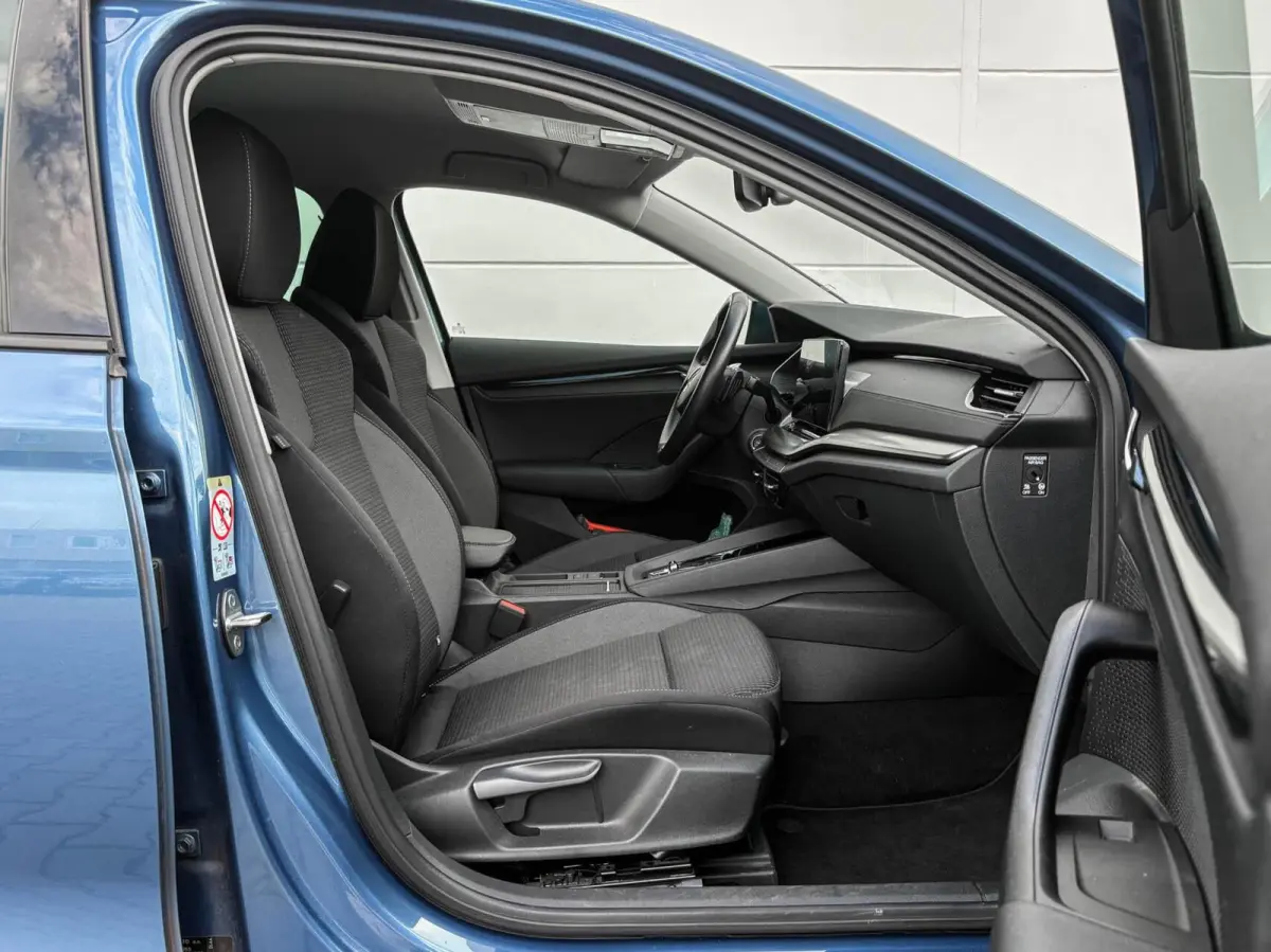 1.0 e-TSI DSG 110pk Business Edition | Adaptive cruise | Stoelverwarming | Trekhaak