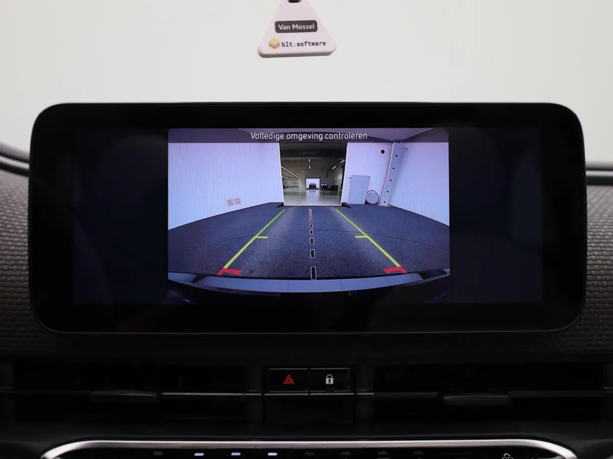 42 kWh La Prima | ACHTERUITRIJCAMERA | STOELVERWARMING | APPLE CARPLAY - ANDROID AUTO | LEDEREN BEKLEDING | CLIMATE CONTROL |