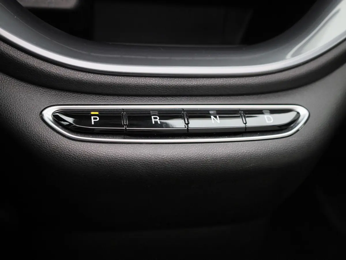 42 kWh La Prima | ACHTERUITRIJCAMERA | STOELVERWARMING | APPLE CARPLAY - ANDROID AUTO | LEDEREN BEKLEDING | CLIMATE CONTROL |