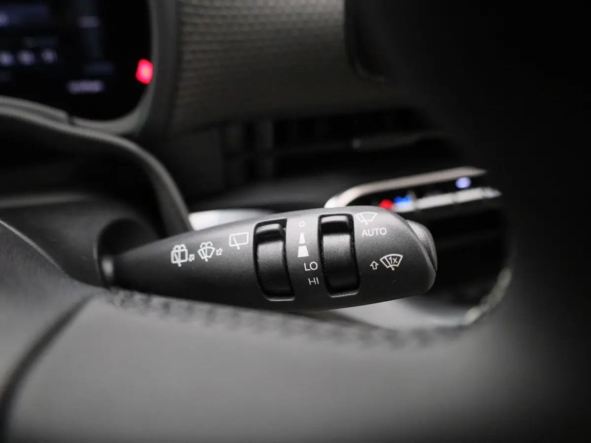 42 kWh La Prima by Bocelli | SOH 96,5% | ACHTERUITRIJCAMERA | STOELVERWARMING | APPLE CARPLAY - ANDROID AUTO | LEDEREN BEKLEDING |
