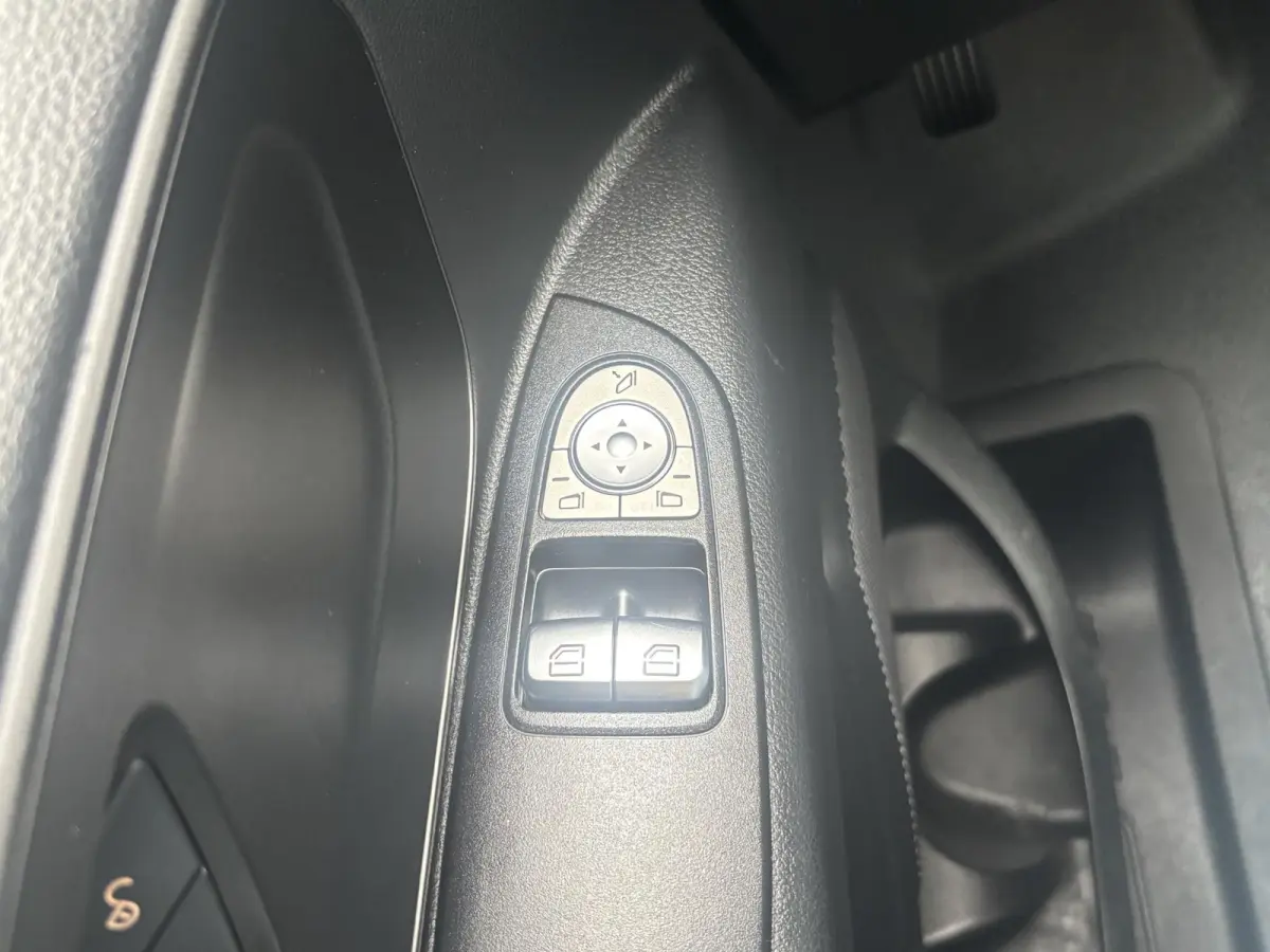 114 CDI Lang*DC*NAVI*HAAK*CRUISE*A/C*TEL*LEER*LMV*