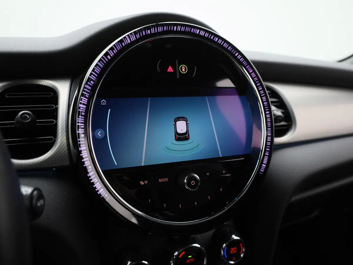 Cooper E | NAVIGATIE | STOELVERWARMING | CLIMATE CONTROL | CRUISE CONTROL | PARKEERSENSOREN ACHTER |