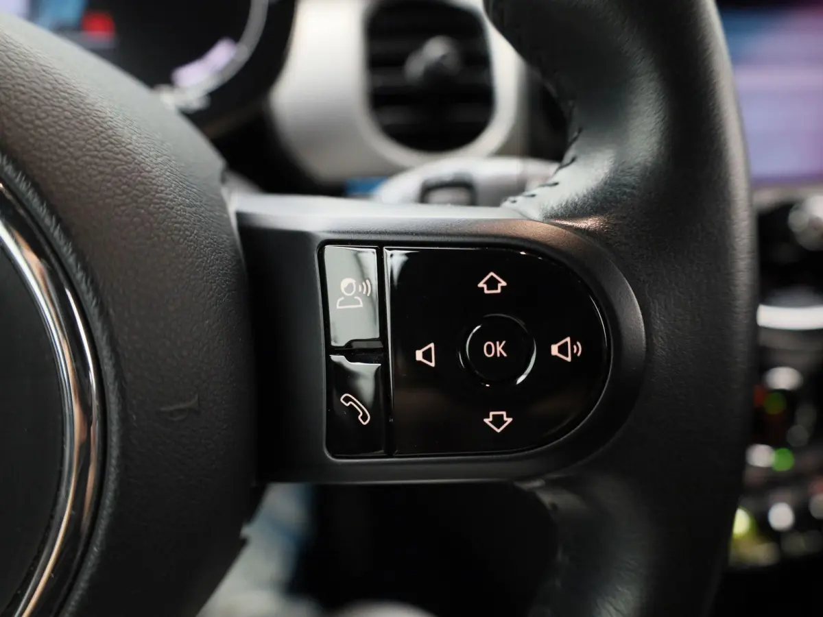 Cooper E | NAVIGATIE | STOELVERWARMING | CLIMATE CONTROL | CRUISE CONTROL | PARKEERSENSOREN ACHTER |