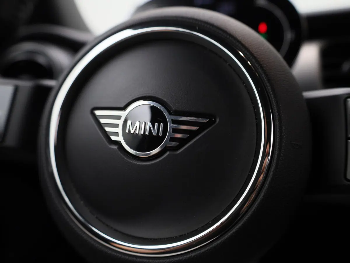 Cooper E | NAVIGATIE | STOELVERWARMING | CLIMATE CONTROL | CRUISE CONTROL | PARKEERSENSOREN ACHTER |