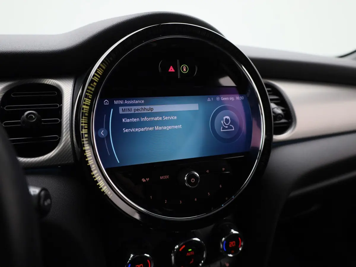 Cooper E | NAVIGATIE | STOELVERWARMING | CLIMATE CONTROL | CRUISE CONTROL | PARKEERSENSOREN ACHTER |