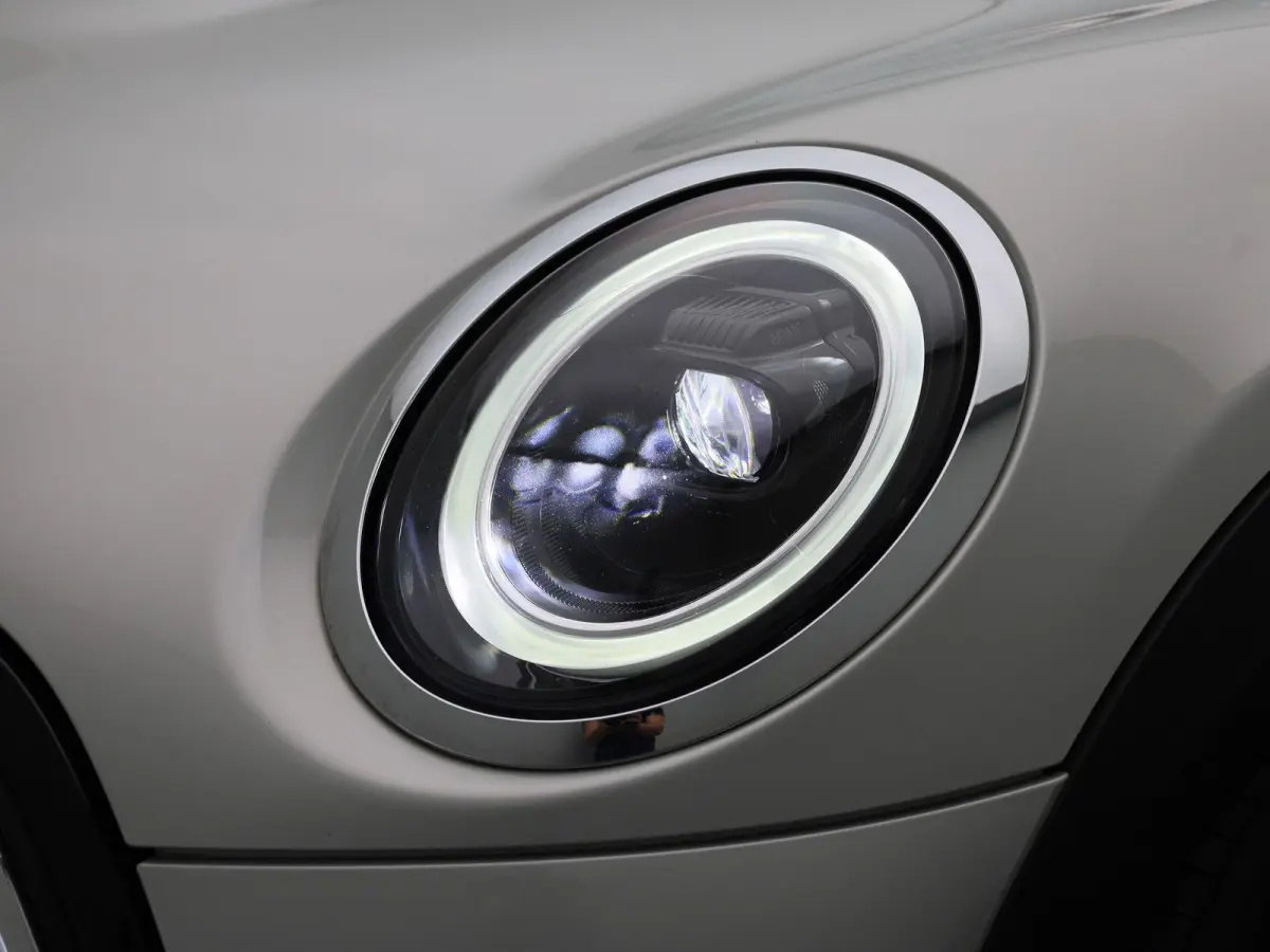 Cooper E | NAVIGATIE | STOELVERWARMING | CLIMATE CONTROL | CRUISE CONTROL | PARKEERSENSOREN ACHTER |
