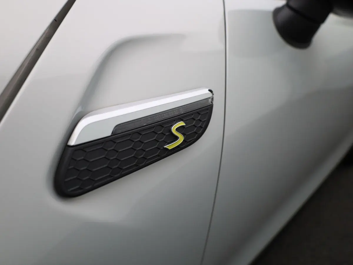 Cooper E | NAVIGATIE | STOELVERWARMING | CLIMATE CONTROL | CRUISE CONTROL | PARKEERSENSOREN ACHTER |