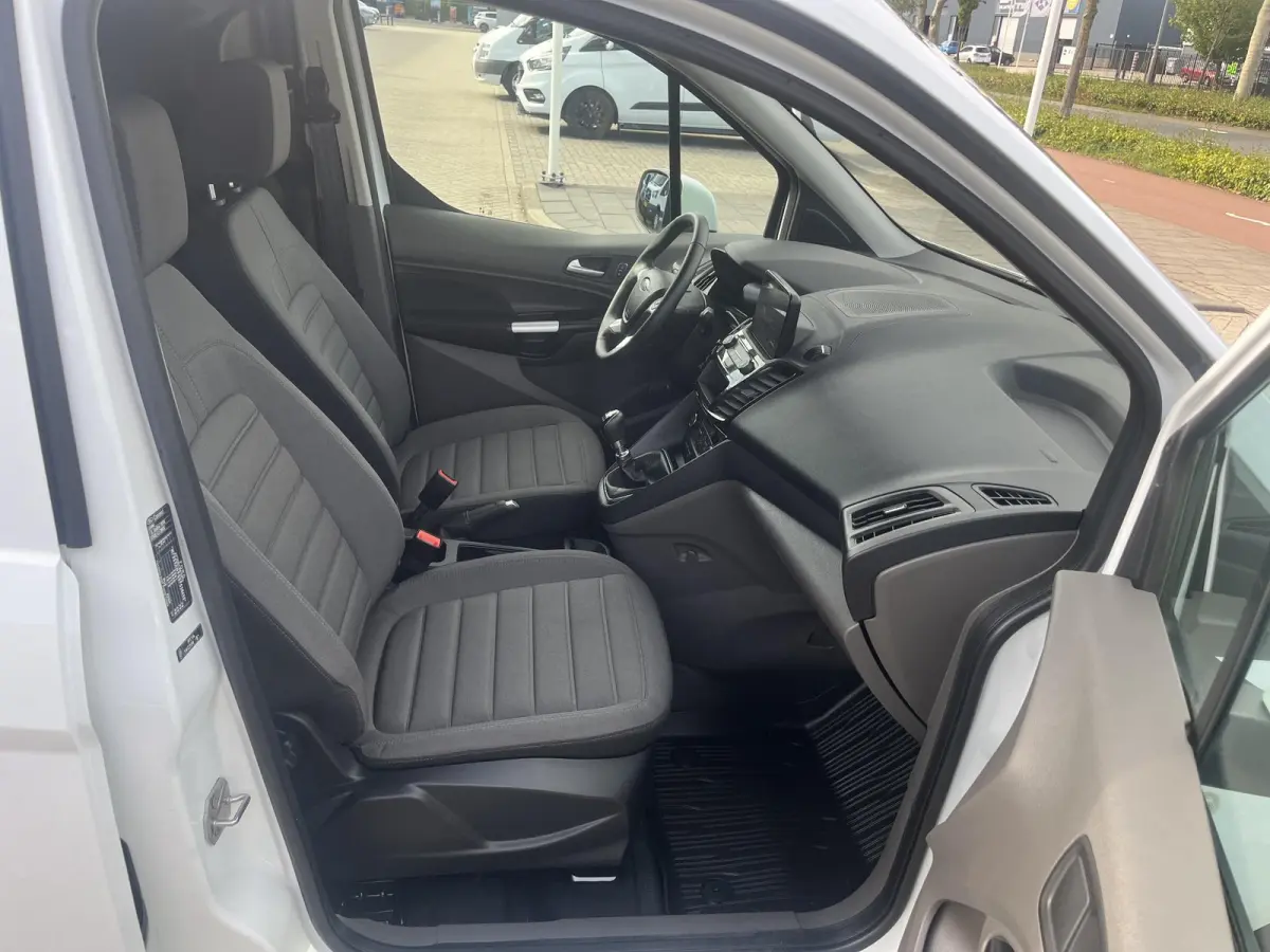 1.5 EcoBlue L2 Limited | Achteruitrijdcamera | All Season Banden | 16'' LMV | Stoelverwarming | Airco | Cruise Ctrl. | Trekhaak |