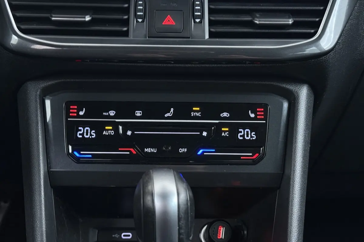 1.5 TSI FR 7p. | Trekhaak | CarPlay | Digital Cockpit | Stoelverwarming V+A | 360 Camera | Adap. Cruise |