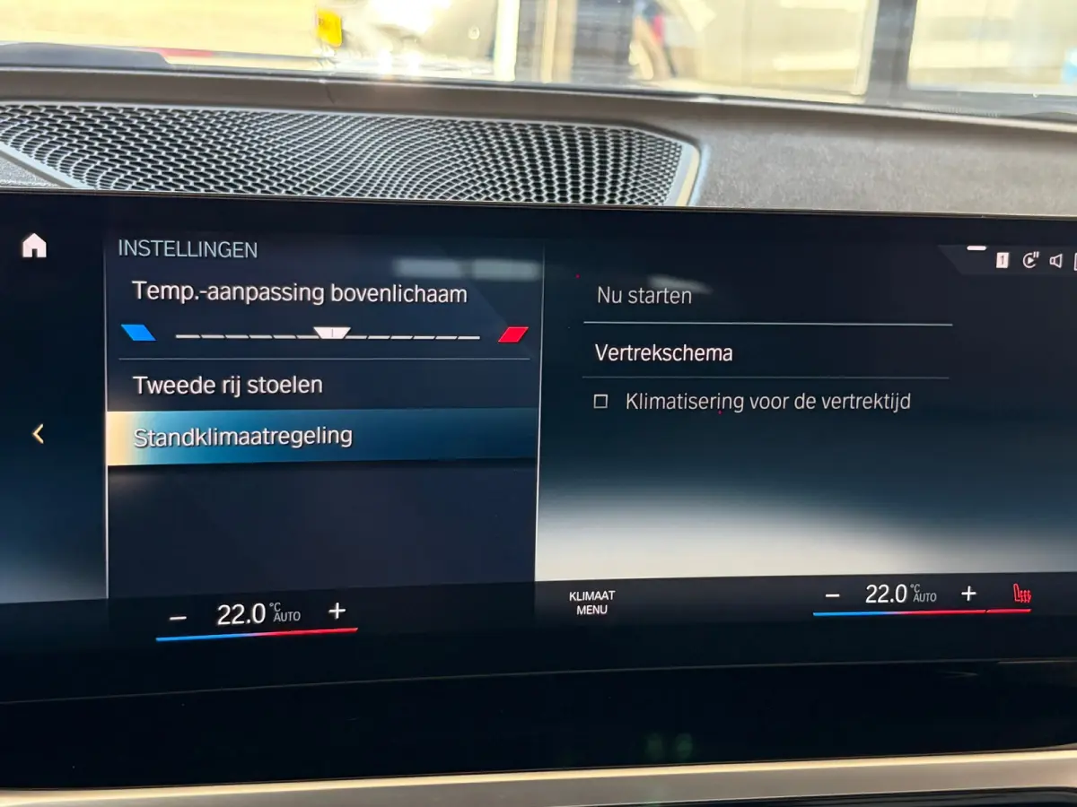EDrive40 High Executive 84 kWh, NL-auto, SOH 96.6%, Lederen bekleding, Laser Lights,M-Stuur