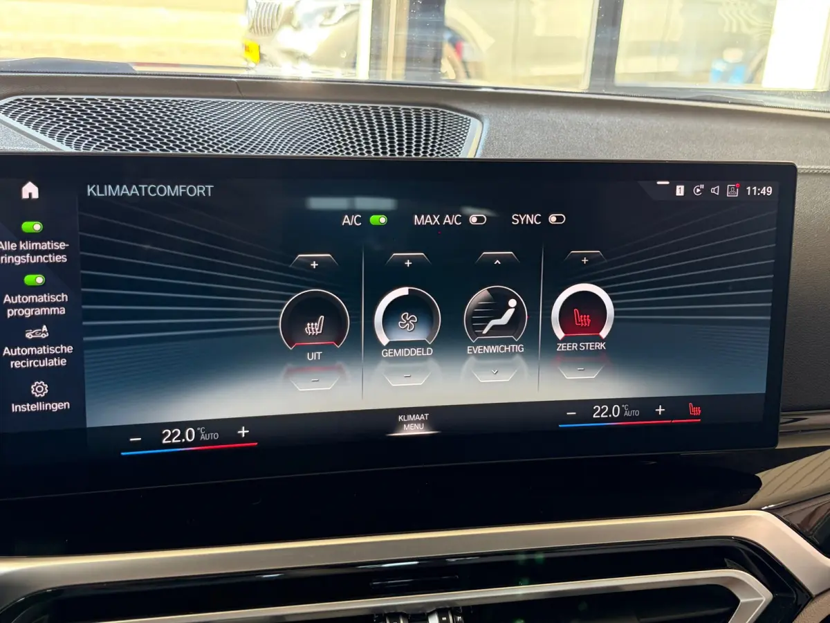 EDrive40 High Executive 84 kWh, NL-auto, SOH 96.6%, Lederen bekleding, Laser Lights,M-Stuur