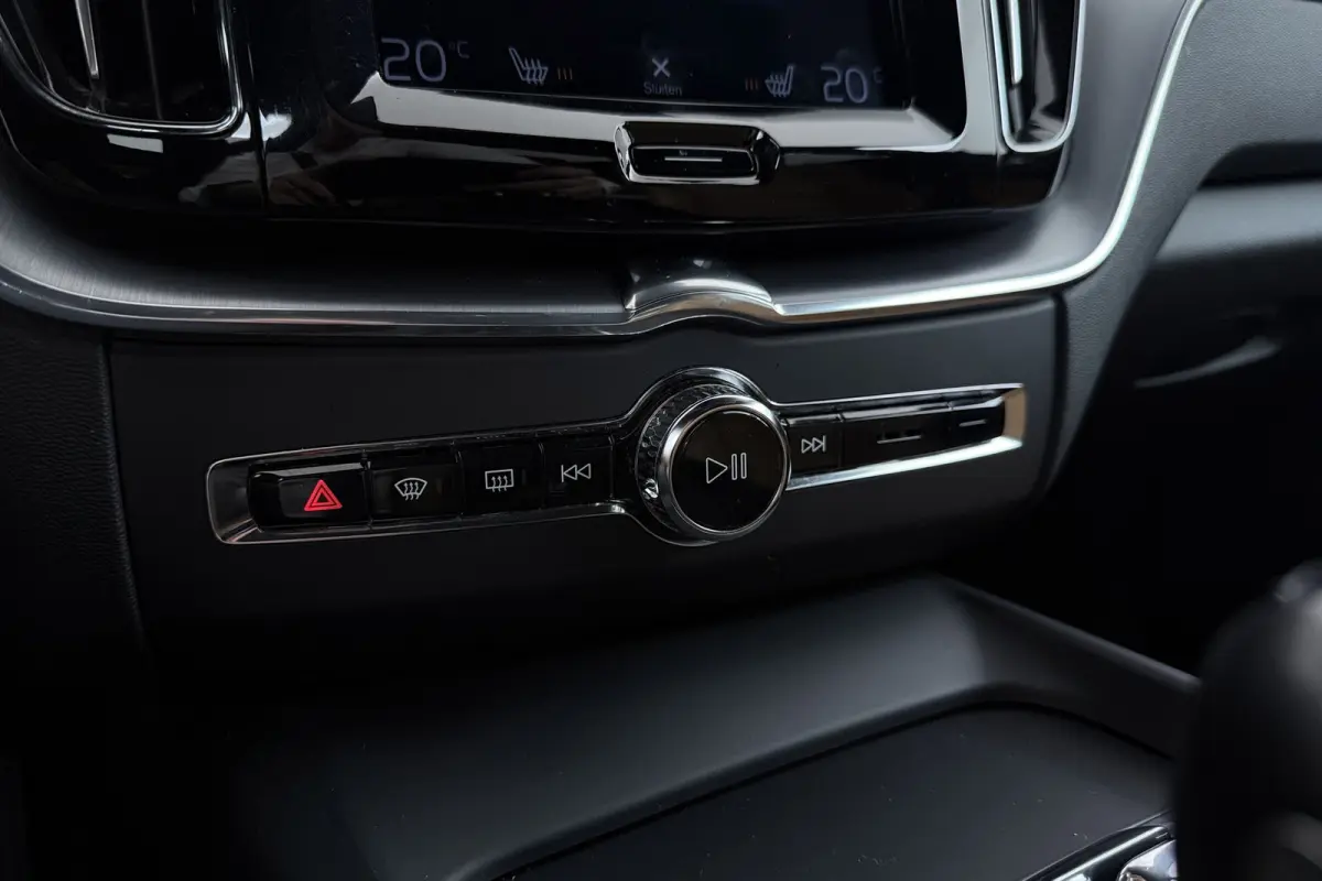 2.0 T5 Inscription | Trekhaak | Leer | 107.000 KM!! | CarPlay | Camera |