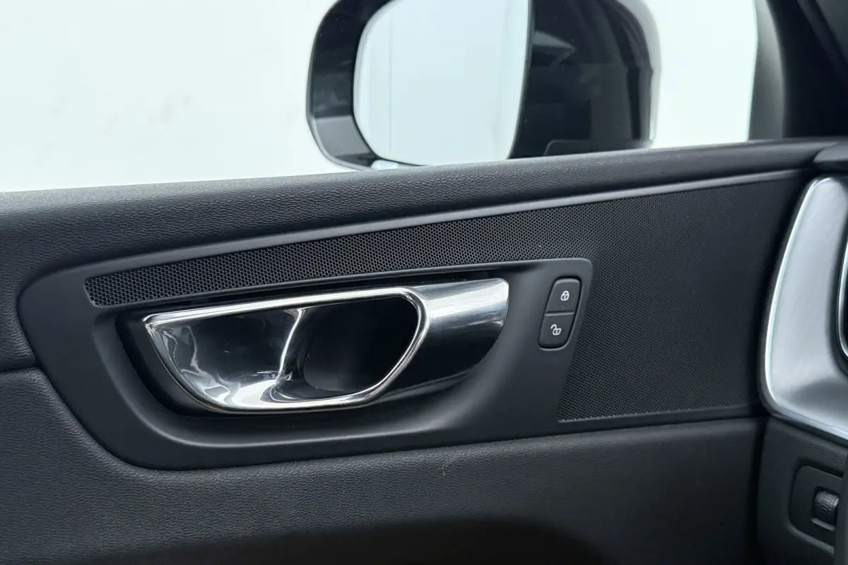 2.0 T5 Inscription | Trekhaak | Leer | 107.000 KM!! | CarPlay | Camera |