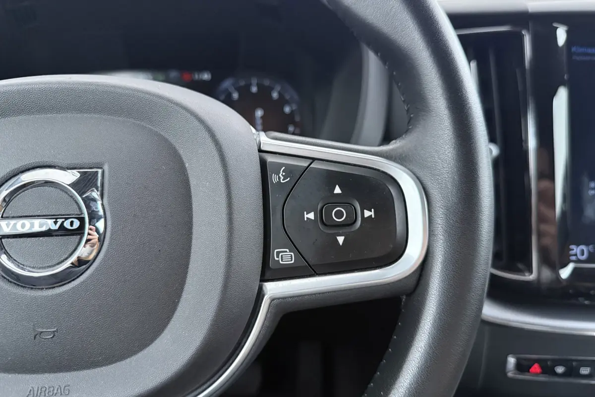 2.0 T5 Inscription | Trekhaak | Leer | 107.000 KM!! | CarPlay | Camera |