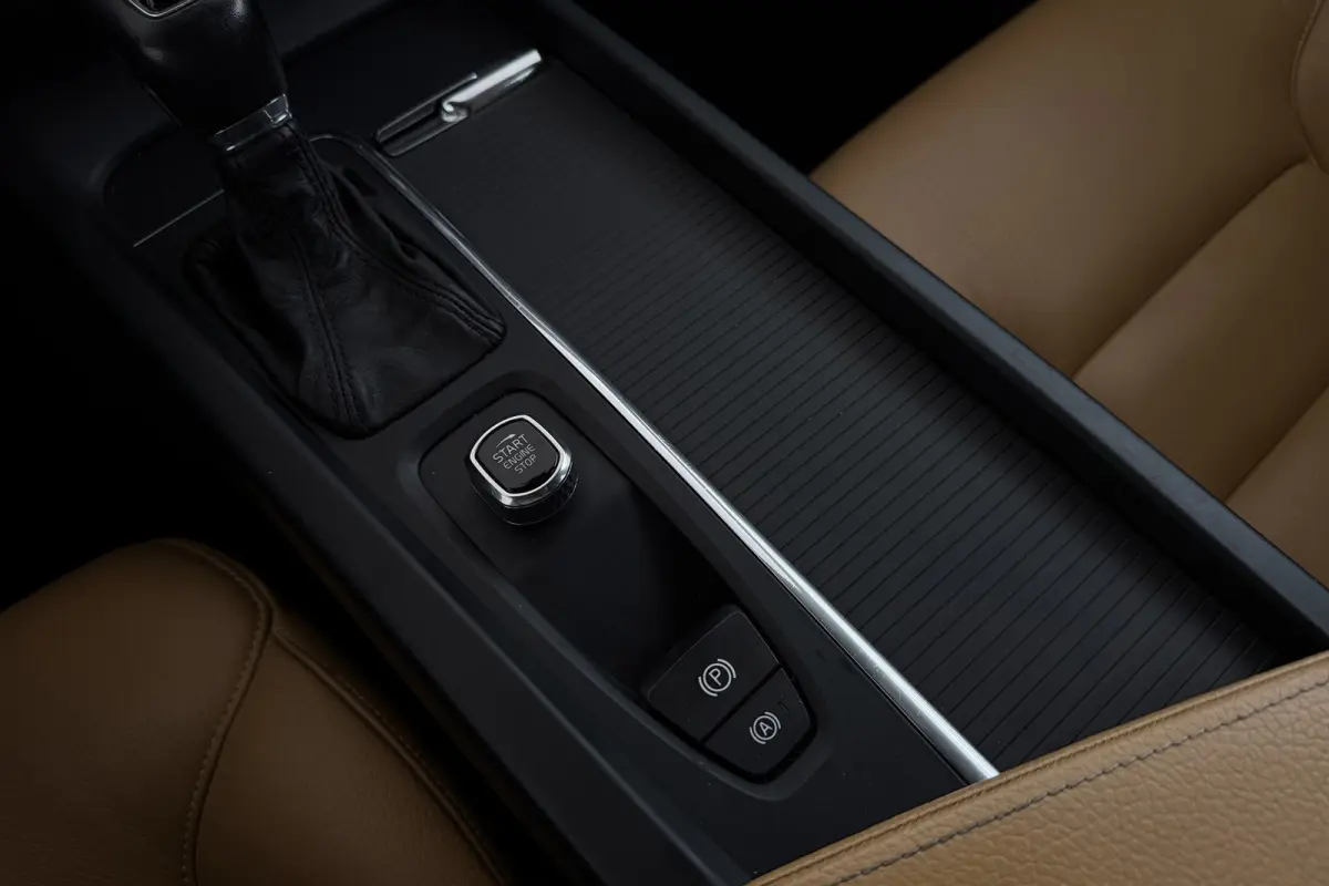 2.0 T5 Inscription | Trekhaak | Leer | 107.000 KM!! | CarPlay | Camera |