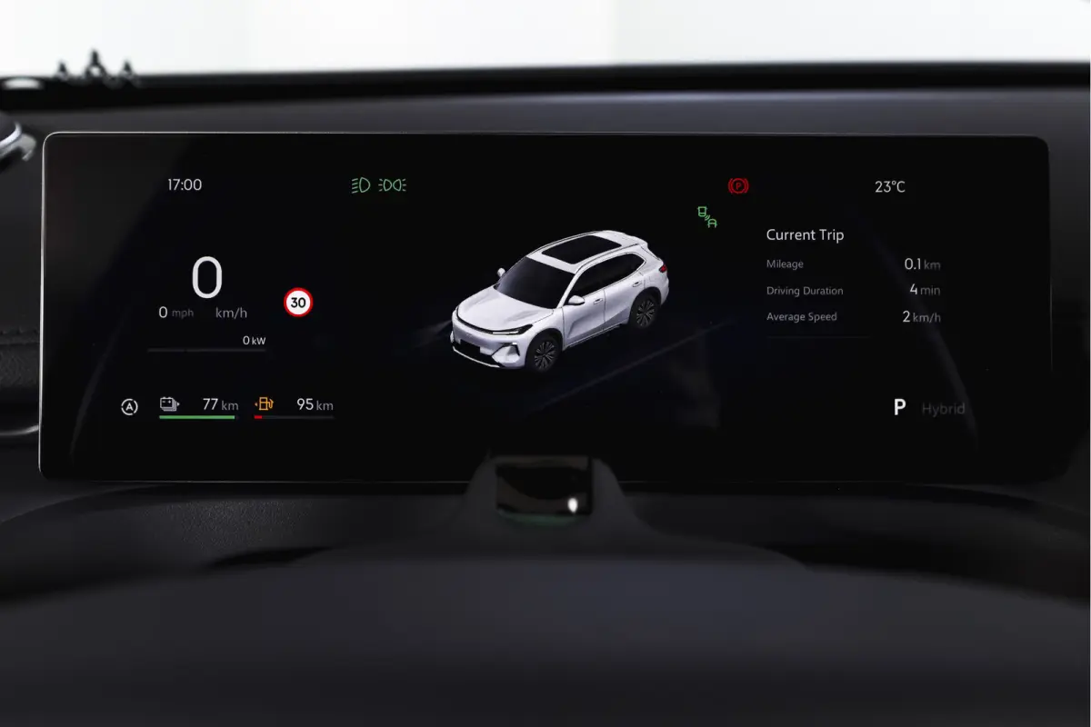 1.5 Pro PHEV | 83km Elektrisch | 360° Camera | Stoel-+Stuurverwarming | Adaptive Cruise | Leer | NAV+Carplay | 18" | 7471