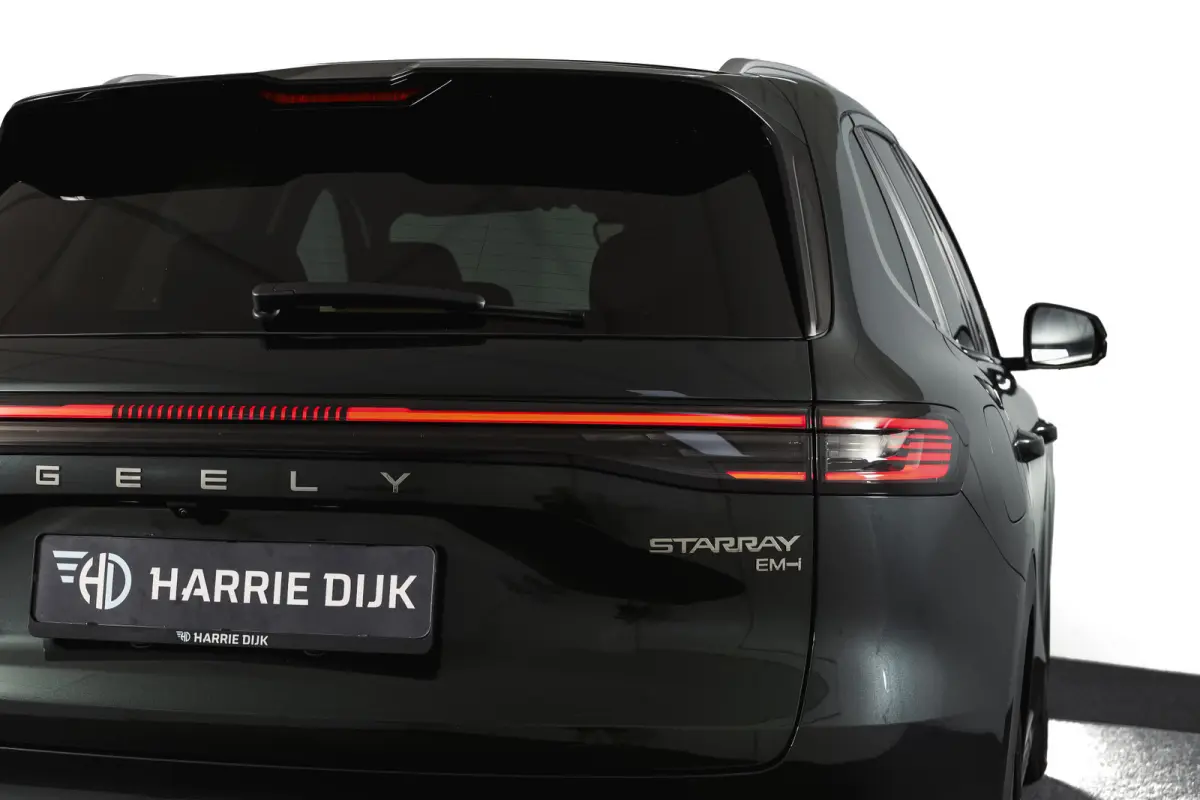 1.5 Pro PHEV | 83km Elektrisch | 360° Camera | Stoel-+Stuurverwarming | Adaptive Cruise | Leer | NAV+Carplay | 18" | 7471