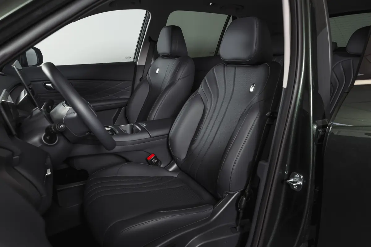 1.5 Pro PHEV | 83km Elektrisch | 360° Camera | Stoel-+Stuurverwarming | Adaptive Cruise | Leer | NAV+Carplay | 18" | 7471