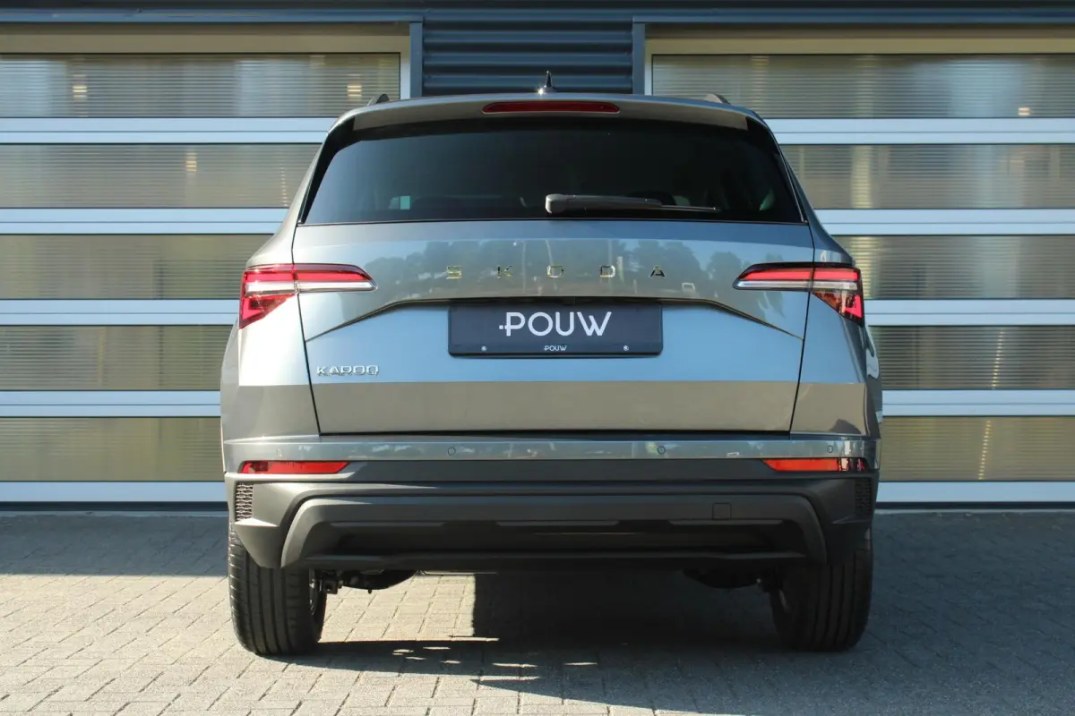 1.0 TSI 115pk Business Edition | Trekhaak Uitklapbaar | Stoelverwarming