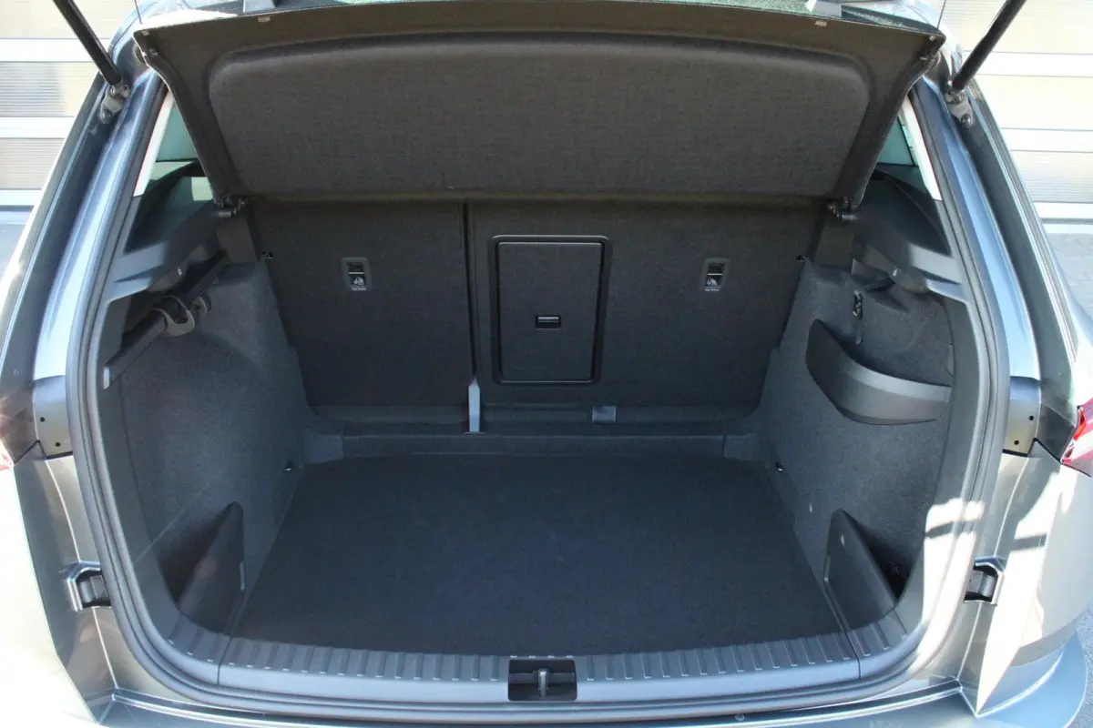 1.0 TSI 115pk Business Edition | Trekhaak Uitklapbaar | Stoelverwarming