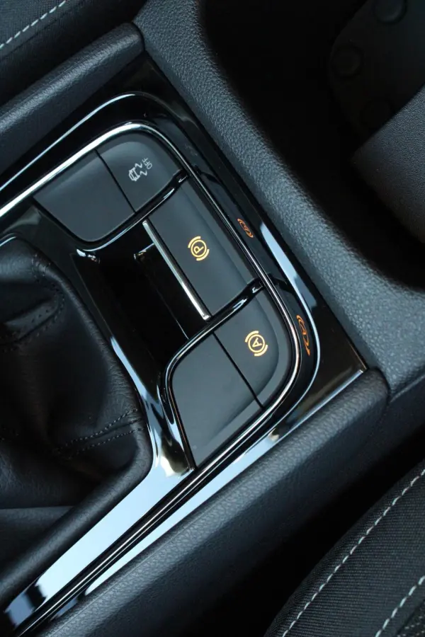 1.0 TSI 115pk Business Edition | Trekhaak Uitklapbaar | Stoelverwarming