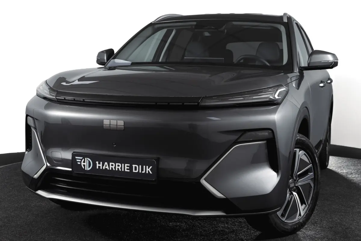 1.5 Pro PHEV | 83km Elektrisch | 360° Camera | Stoel-+Stuurverwarming | Adaptive Cruise | Leer | NAV+Carplay | 18" | 8034
