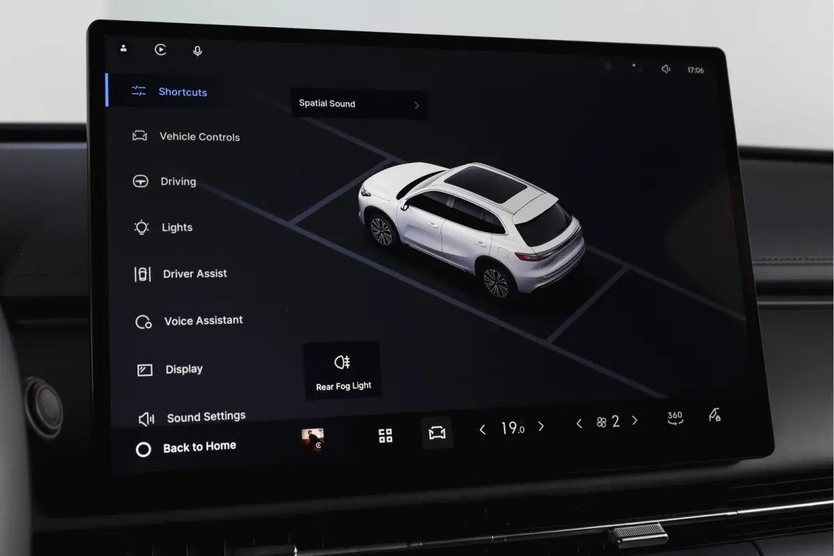 1.5 Pro PHEV | 83km Elektrisch | 360° Camera | Stoel-+Stuurverwarming | Adaptive Cruise | Leer | NAV+Carplay | 18" | 8034
