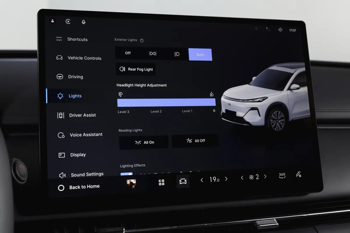 1.5 Pro PHEV | 83km Elektrisch | 360° Camera | Stoel-+Stuurverwarming | Adaptive Cruise | Leer | NAV+Carplay | 18" | 8034