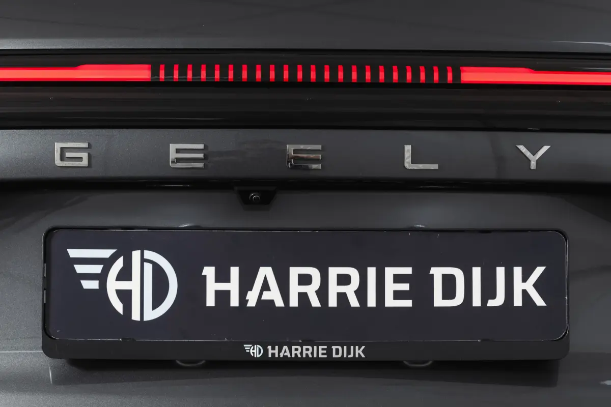 1.5 Pro PHEV | 83km Elektrisch | 360° Camera | Stoel-+Stuurverwarming | Adaptive Cruise | Leer | NAV+Carplay | 18" | 8034