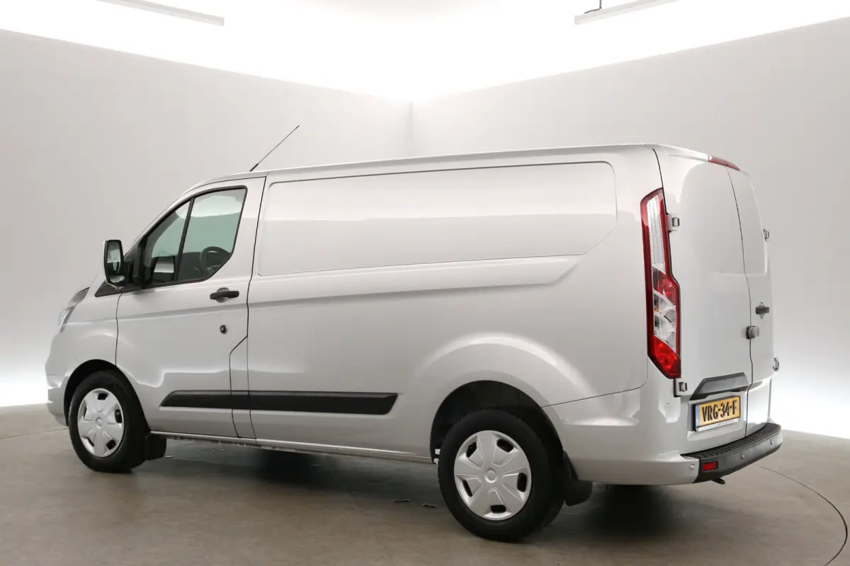 2.0 TDCI L1H1 | Automaat | Airco | Cruise | 3 Zits | Carplay | Navi | Parkeersens.