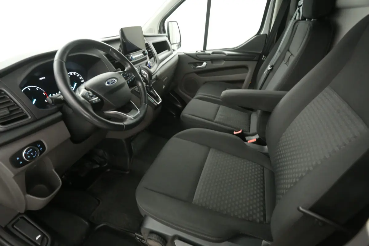 2.0 TDCI L1H1 | Automaat | Airco | Cruise | 3 Zits | Carplay | Navi | Parkeersens.