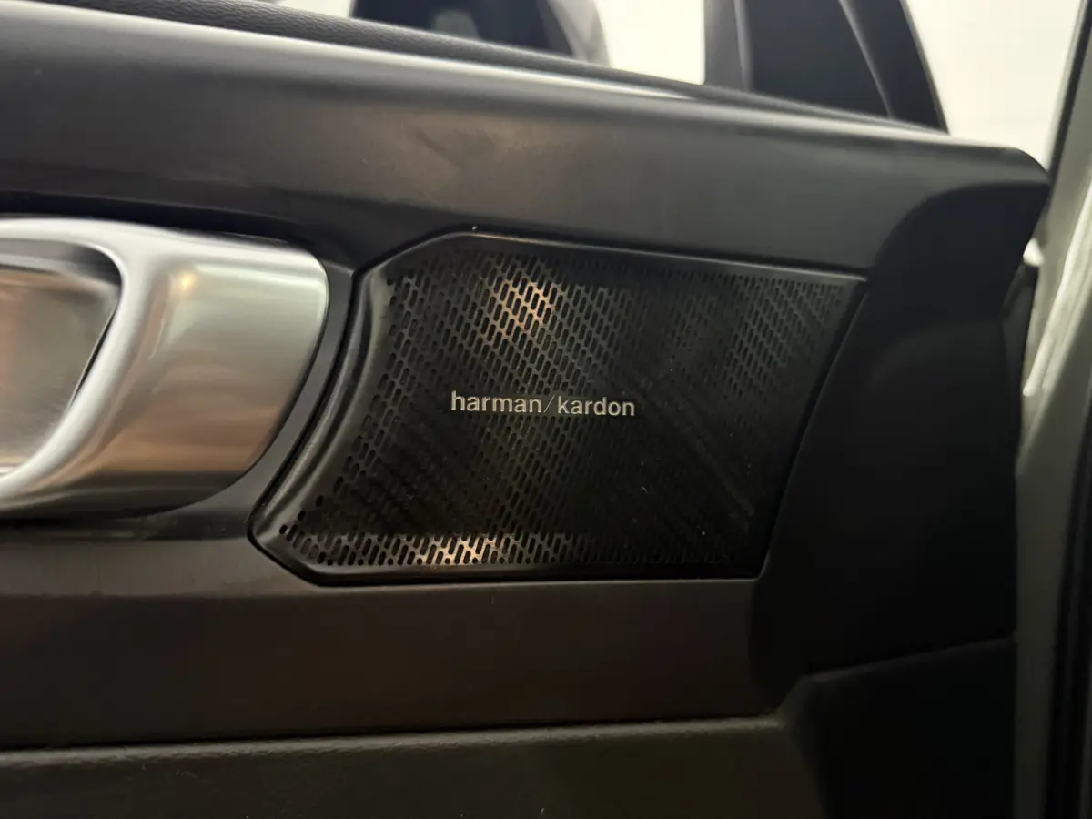 P8 AWD R-Design 78 kWh | Snelladen | SOH 91% | Pano | 360° | Virtual | H/K | Trekhaak | Carplay | Stoel/Stuurverw. | NAP