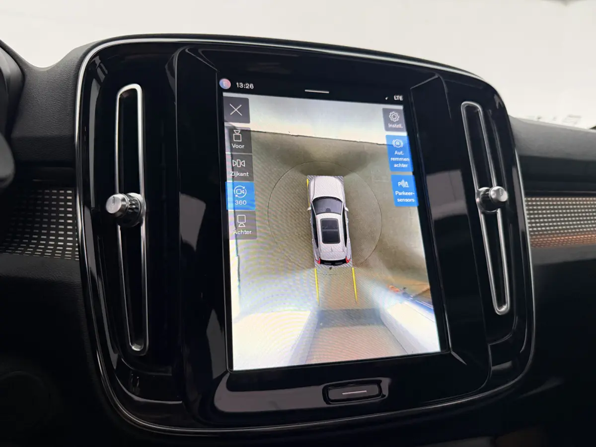 P8 AWD R-Design 78 kWh | Snelladen | SOH 91% | Pano | 360° | Virtual | H/K | Trekhaak | Carplay | Stoel/Stuurverw. | NAP
