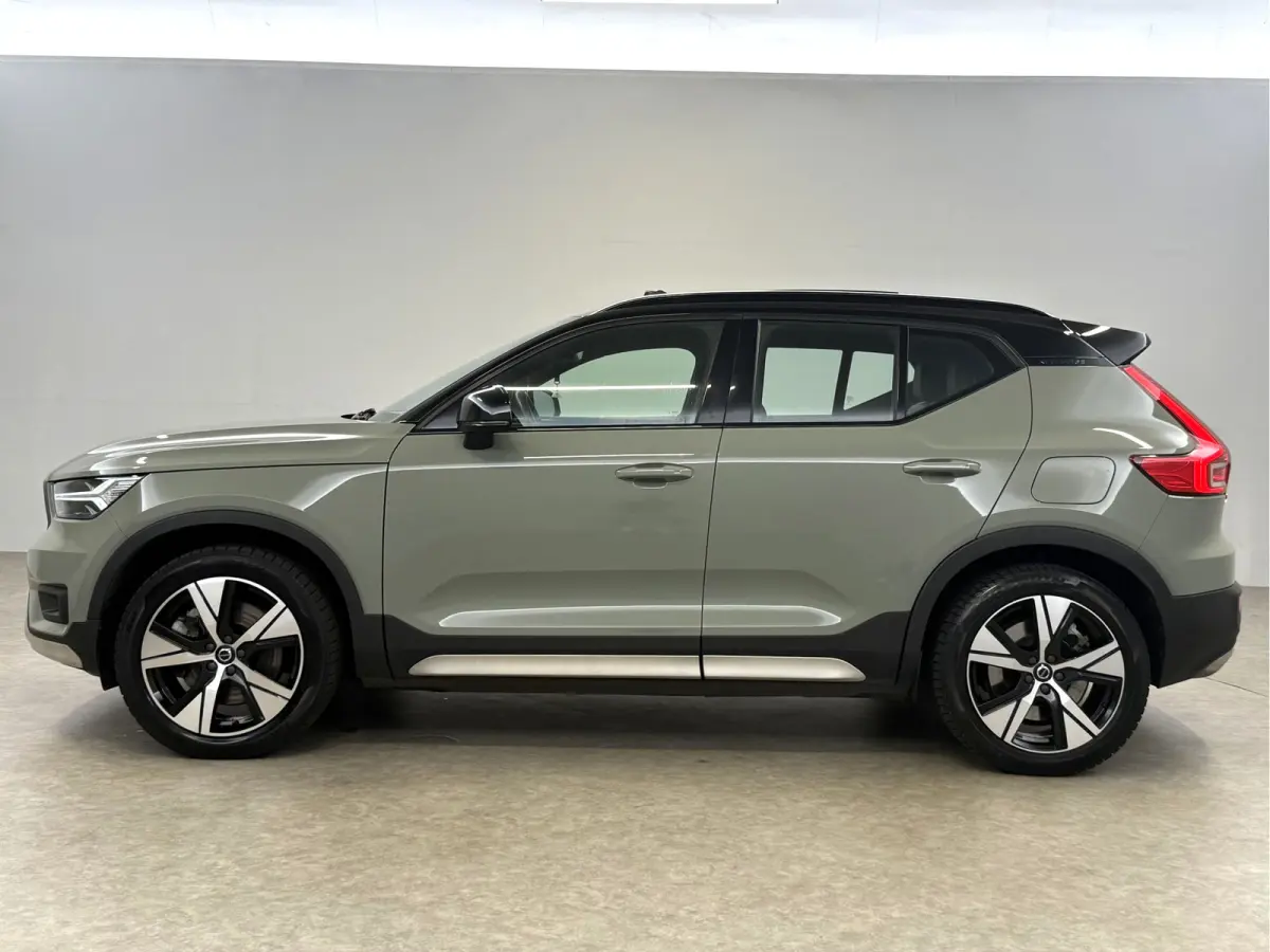 P8 AWD R-Design 78 kWh | Snelladen | SOH 91% | Pano | 360° | Virtual | H/K | Trekhaak | Carplay | Stoel/Stuurverw. | NAP