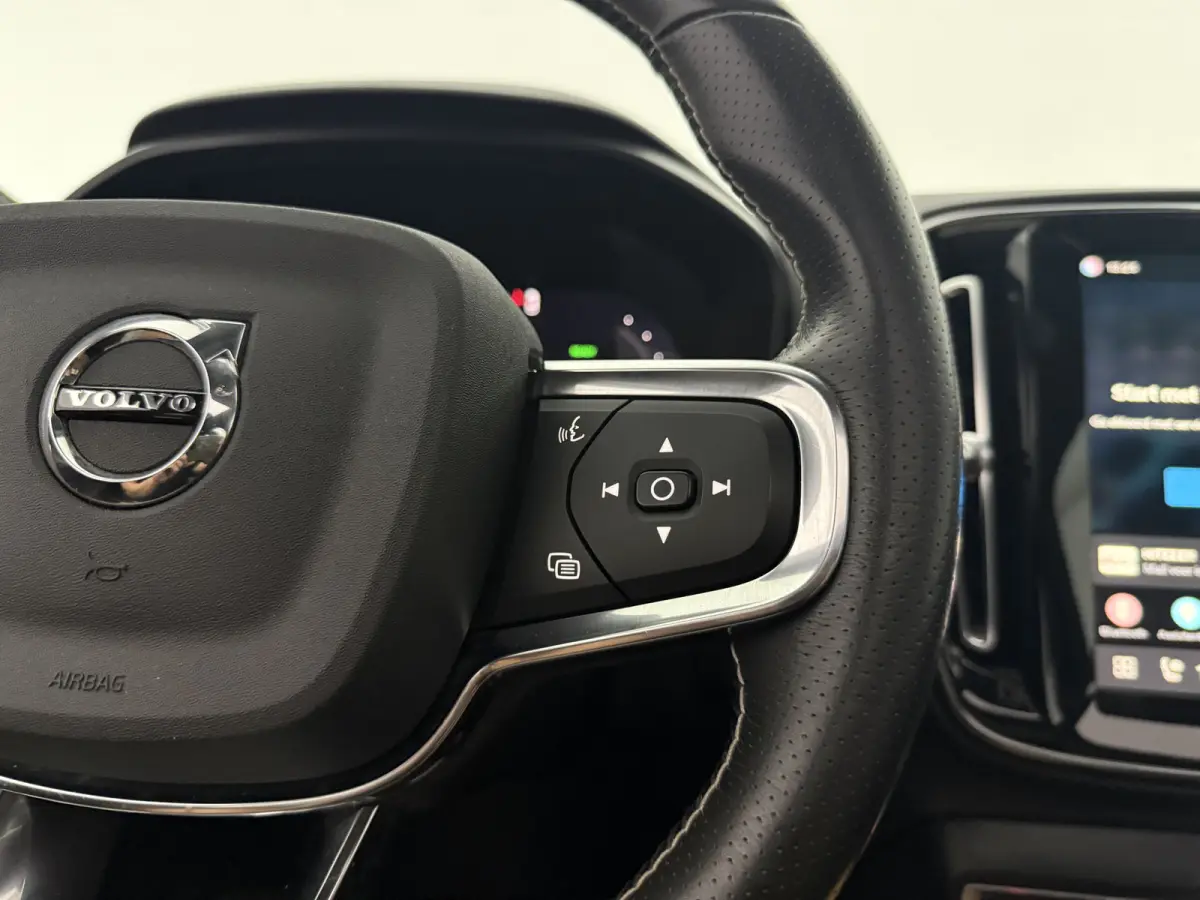 P8 AWD R-Design 78 kWh | Snelladen | SOH 91% | Pano | 360° | Virtual | H/K | Trekhaak | Carplay | Stoel/Stuurverw. | NAP
