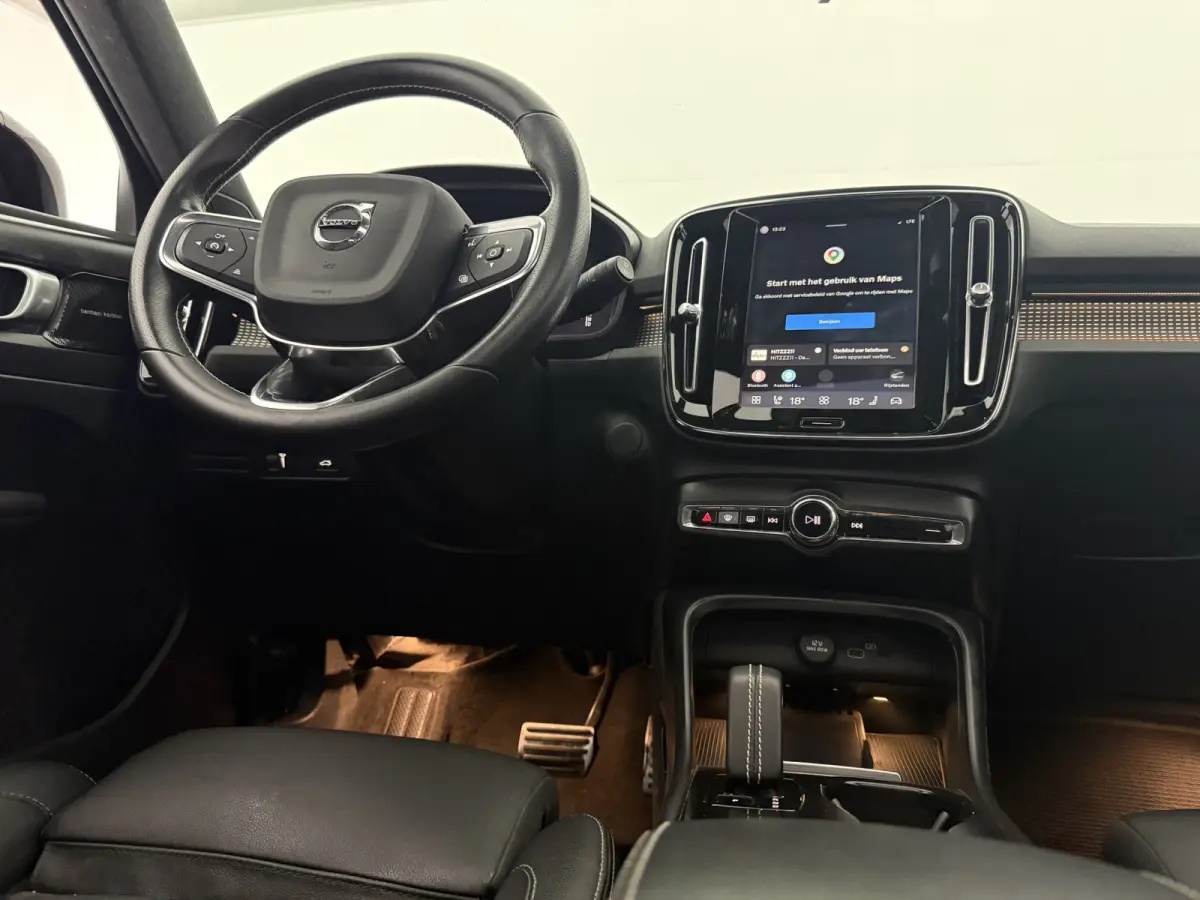 P8 AWD R-Design 78 kWh | Snelladen | SOH 91% | Pano | 360° | Virtual | H/K | Trekhaak | Carplay | Stoel/Stuurverw. | NAP