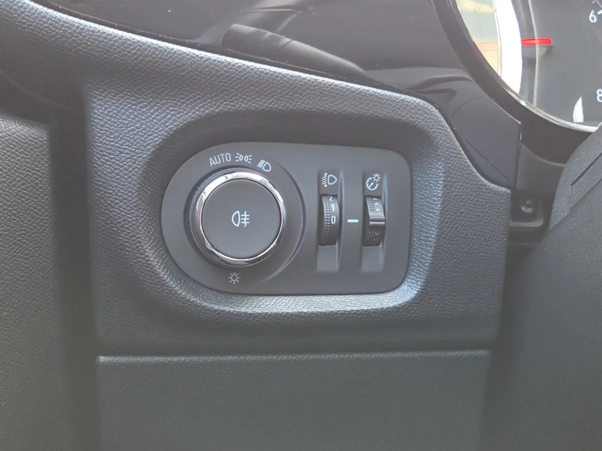 1.2 Level 3 Stuur+Stoelverwarming | Camera | LED | Full map navigatie | Carplay/android auto | Parkeersensoren |