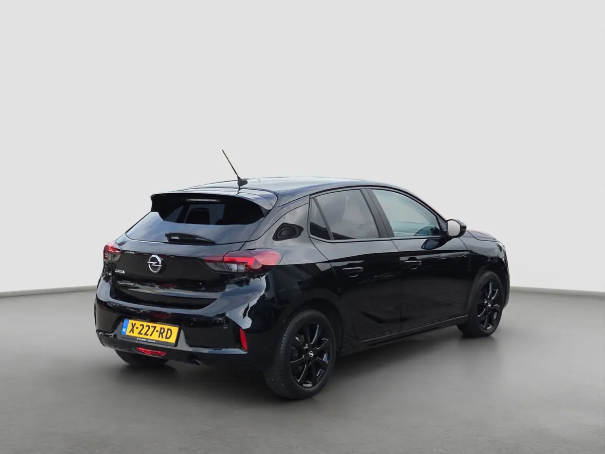 1.2 Level 3 Stuur+Stoelverwarming | Camera | LED | Full map navigatie | Carplay/android auto | Parkeersensoren |