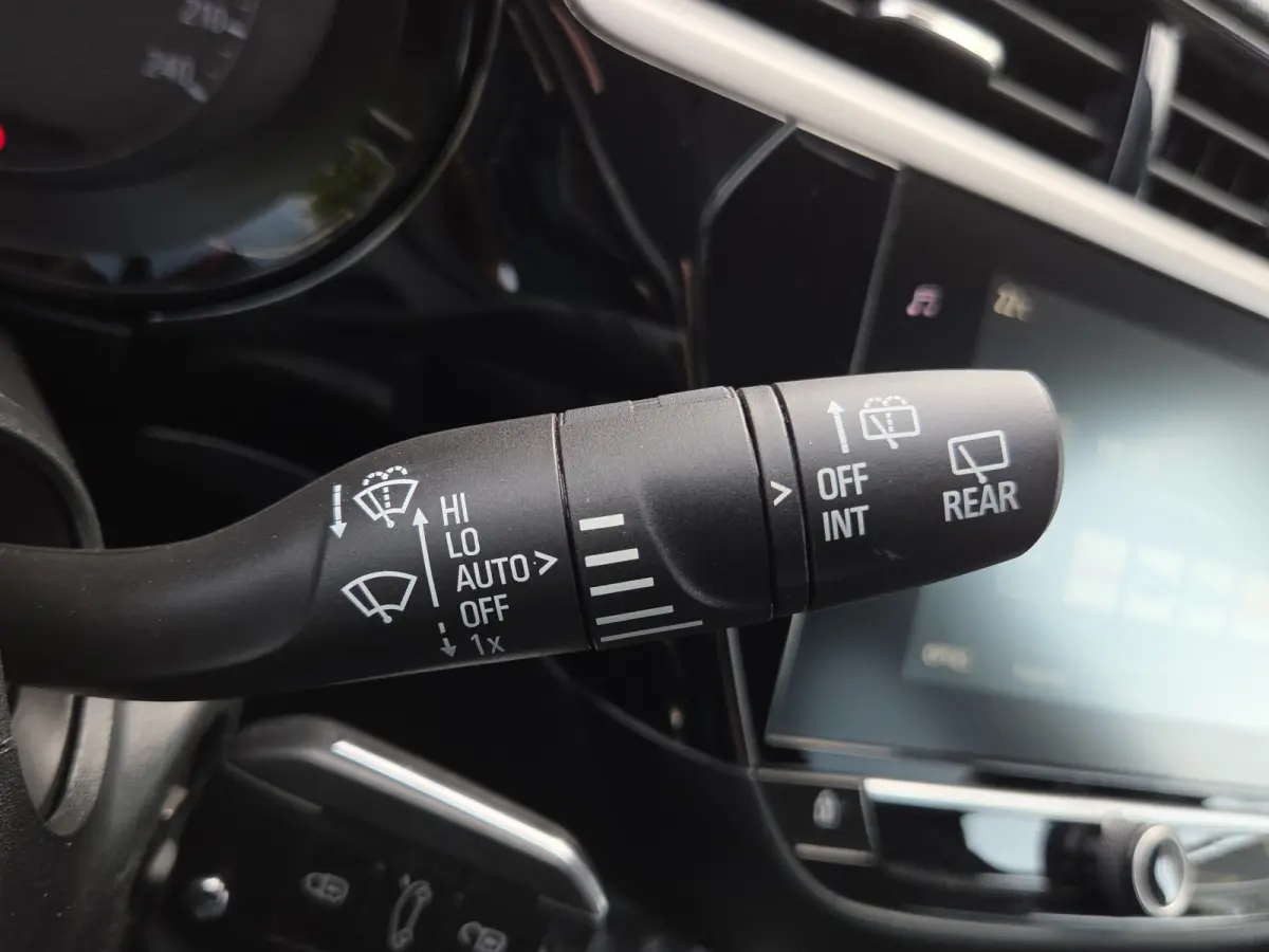1.2 Level 3 Stuur+Stoelverwarming | Camera | LED | Full map navigatie | Carplay/android auto | Parkeersensoren |