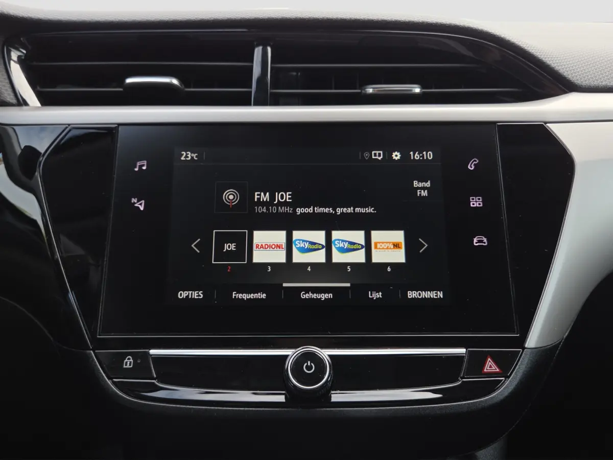1.2 Level 3 Stuur+Stoelverwarming | Camera | LED | Full map navigatie | Carplay/android auto | Parkeersensoren |