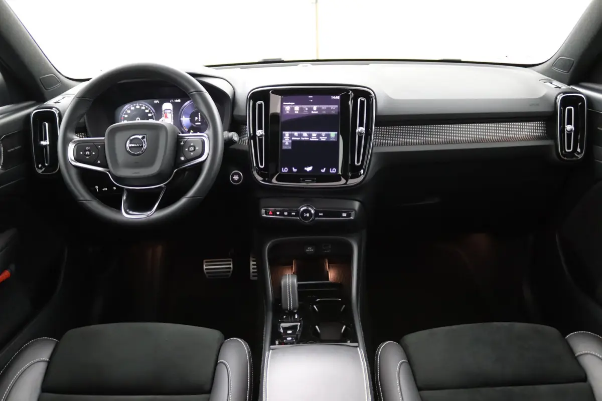 1.5 T4 R-Design | Trekhaak | SoH 91% | Panoramadak | Stoelverwarming | Carplay |