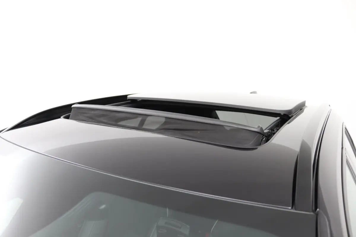 1.5 T4 R-Design | Trekhaak | SoH 91% | Panoramadak | Stoelverwarming | Carplay |
