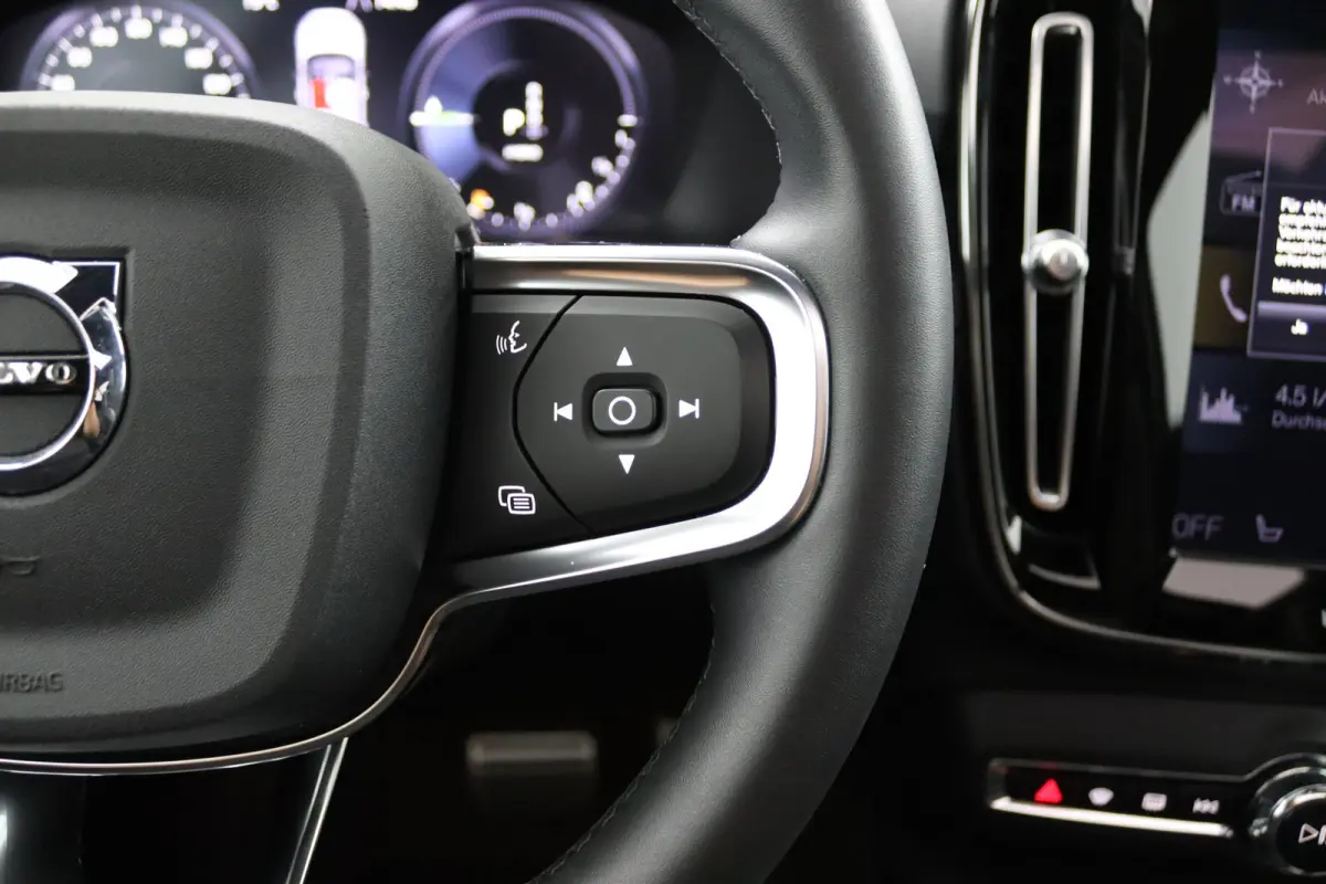 1.5 T4 R-Design | Trekhaak | SoH 91% | Panoramadak | Stoelverwarming | Carplay |